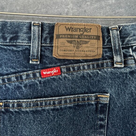 Two (2) Pairs of Wrangler Red Tag Jeans, Men's 34 x 34, Regular Fit - Picture 5 of 8